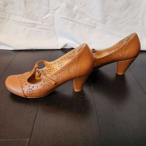 Light Brown Mary Jane Heels - Picture 1 of 4